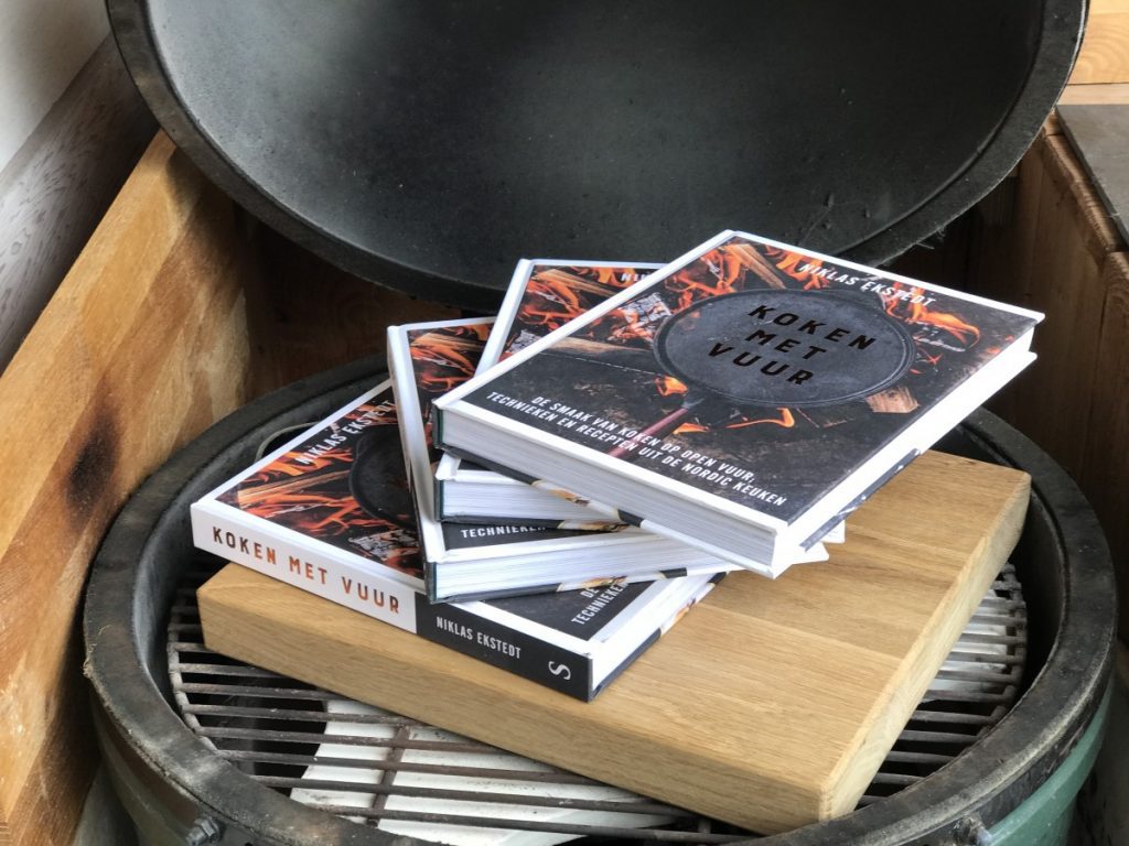 Boek Review Koken met Vuur: Familie over de Kook geeft 2 exemplaren weg!