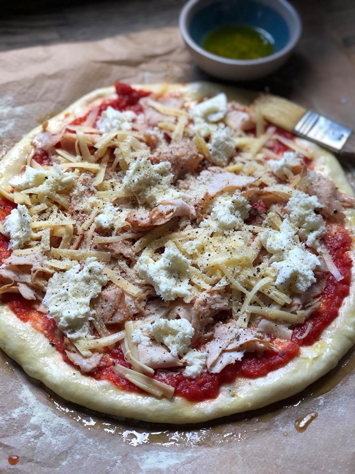 pizzadeeg beleggen
