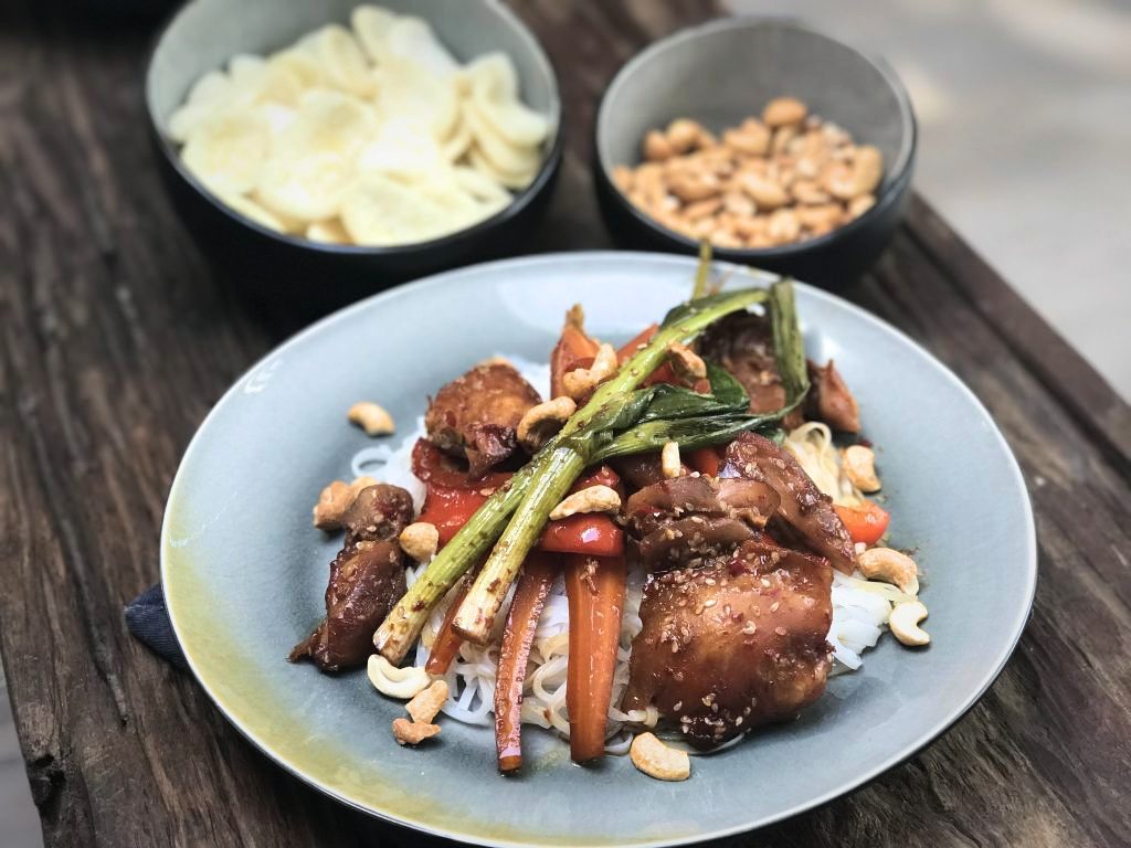 kip ketjap uit de oven met groenten