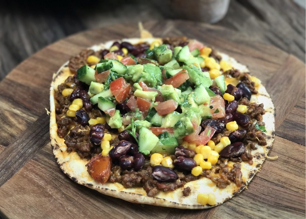 Tostada met kruidig gehakt en frisse salsa