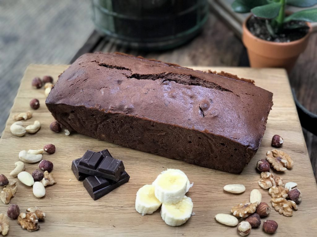 Bananenbrood met noten en chocolade