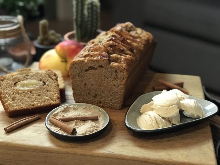 Herfstige chai cake met appel en speculaaskruiden