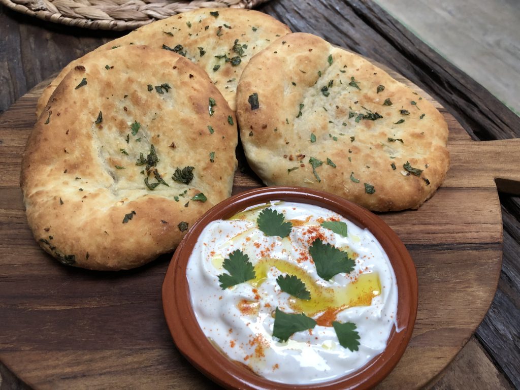recept Naanbrood met knoflook en koriander