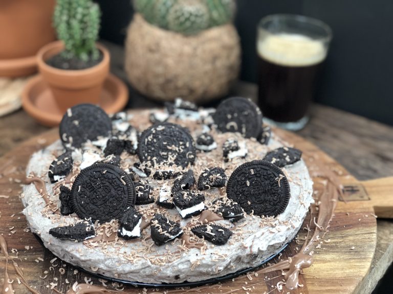 No Bake Oreo Cheesecake met chocolade