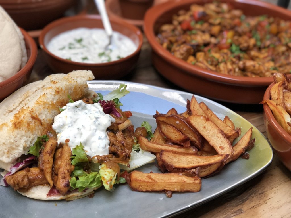 zelf kipshoarma maken met zelfgemaakte shoarmakruiden