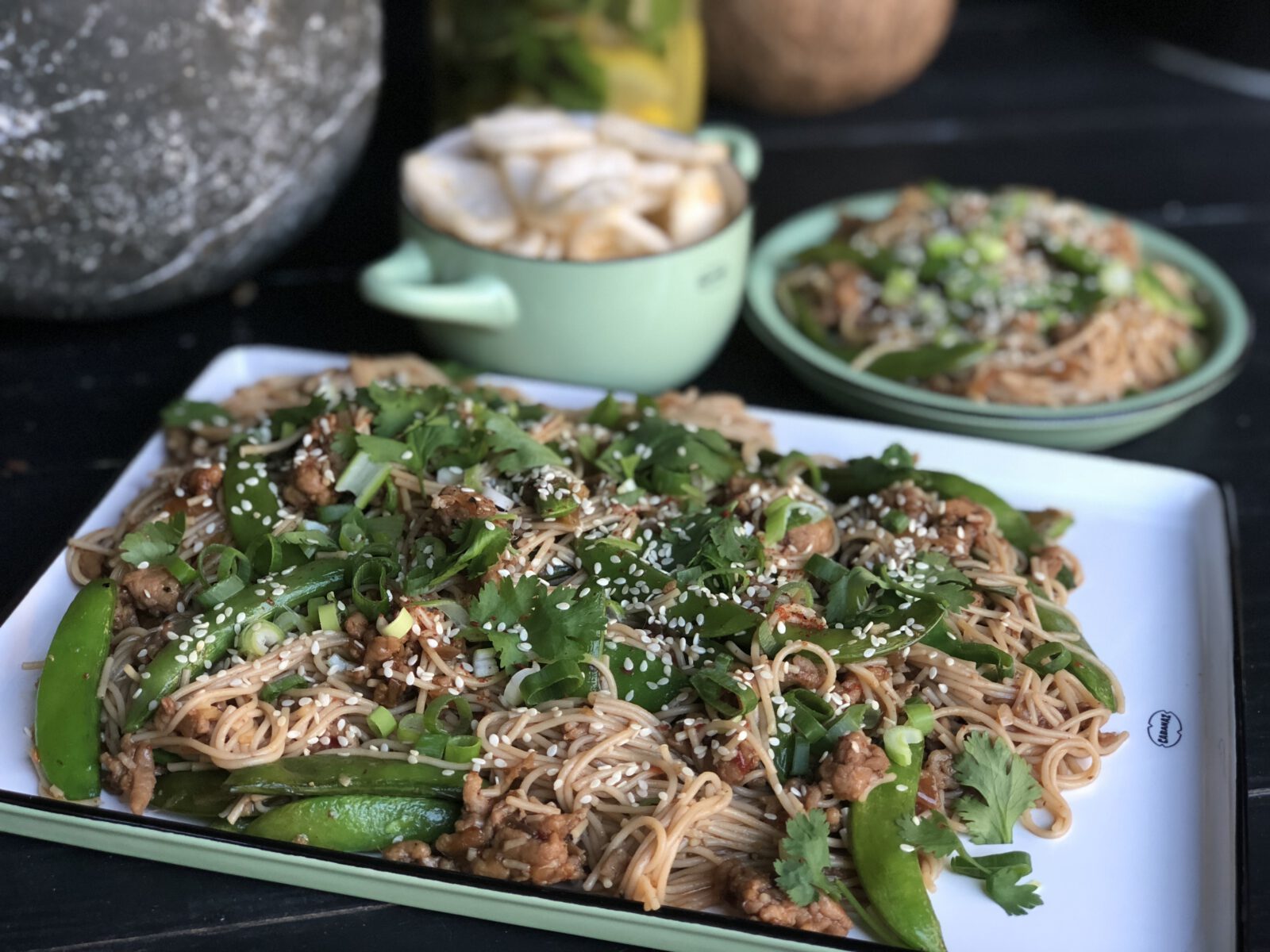 Aziatische noedels met groenten: klaar binnen 20 minuten