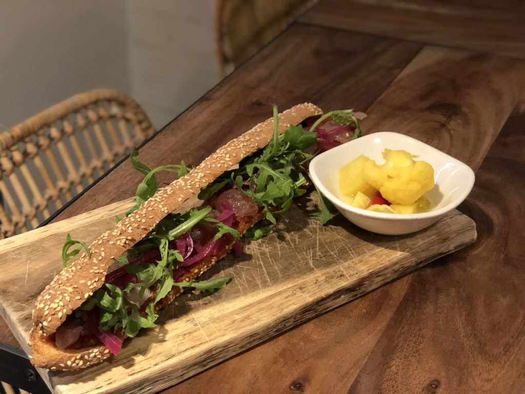 Bar Fisk in Amsterdam: vis op zijn Israëlisch