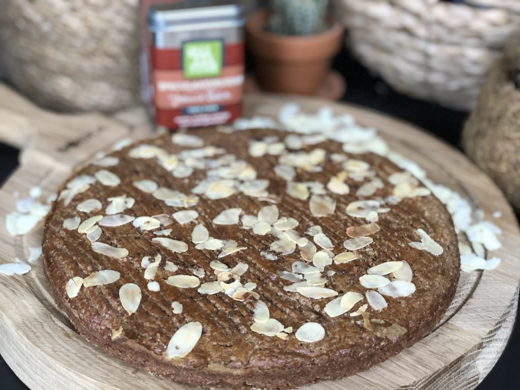 Recept zelf speculaas boterkoek maken met amandelschaafsel