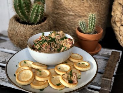 pittige tonijnsalade maken  met kerrie masala