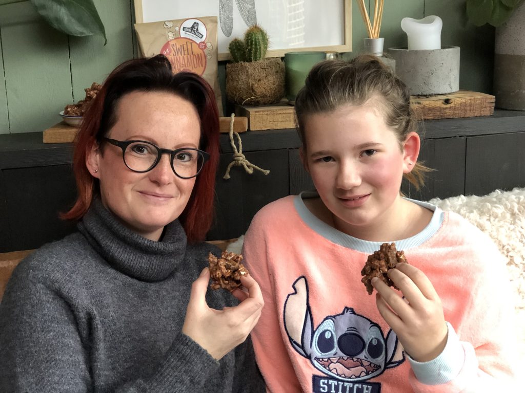 recept zelf popcorn rotsjes maken met kaneel en Rolo