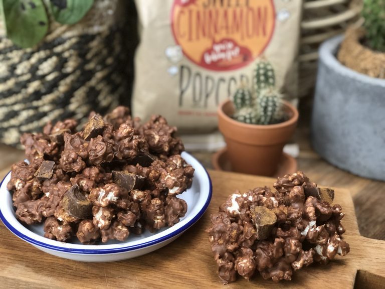 popcorn rotsjes met kaneel en Rolo