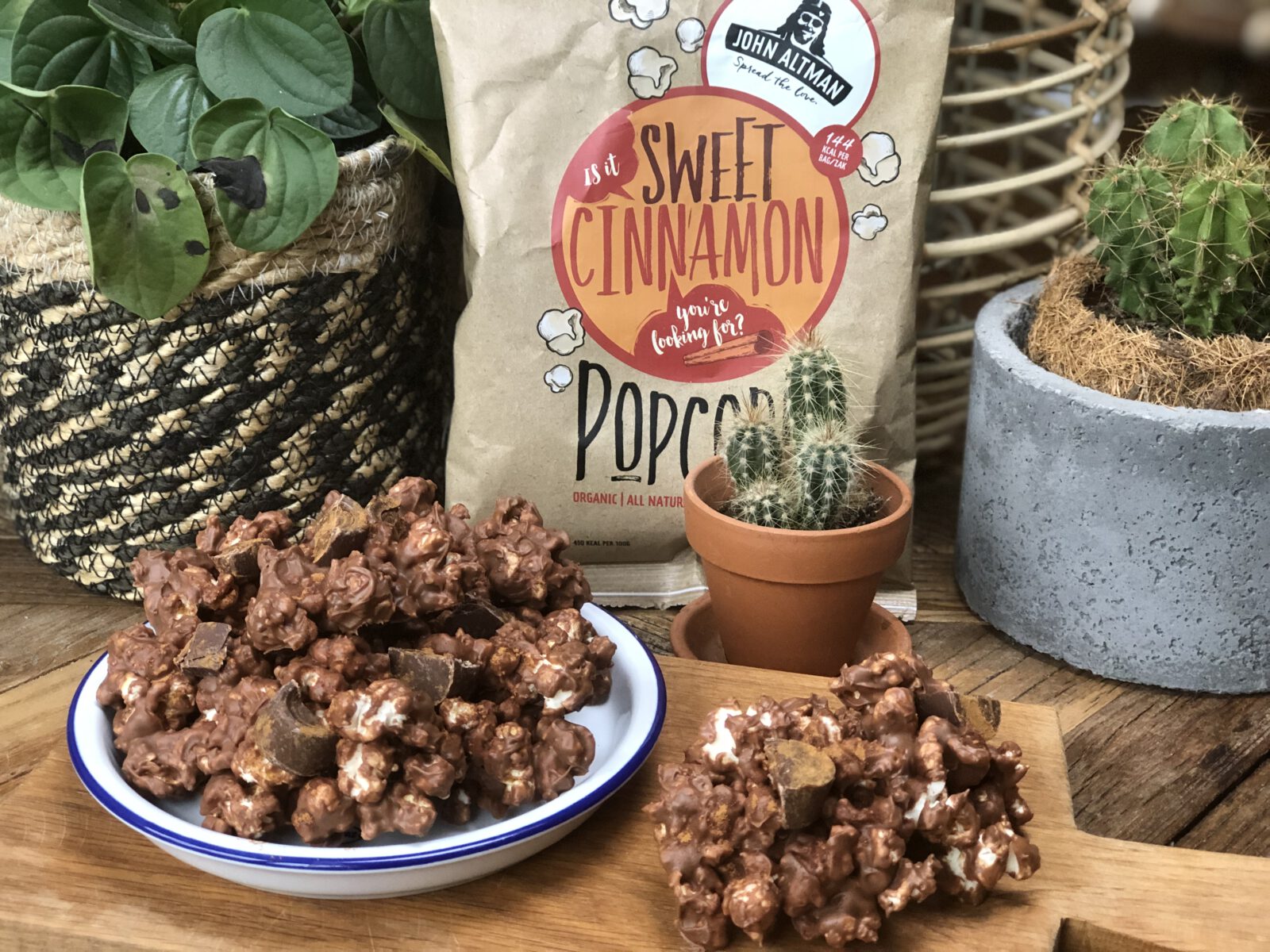 popcorn rotsjes met kaneel en Rolo