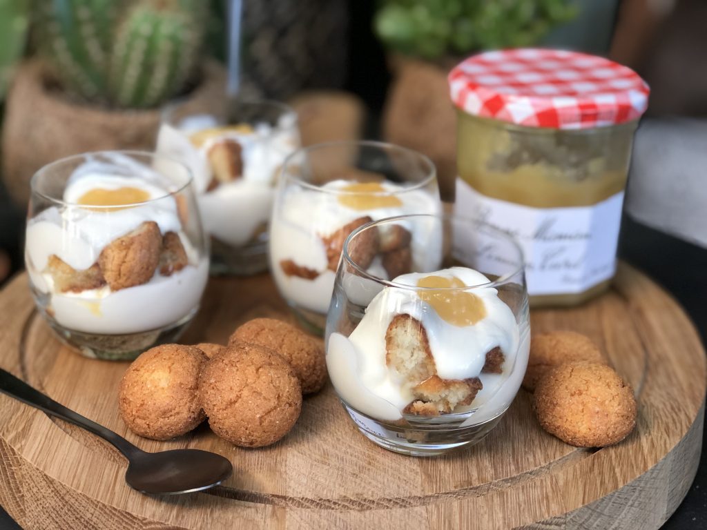 recept snelle trifle met bitterkoekjes en lemoncurd maken 