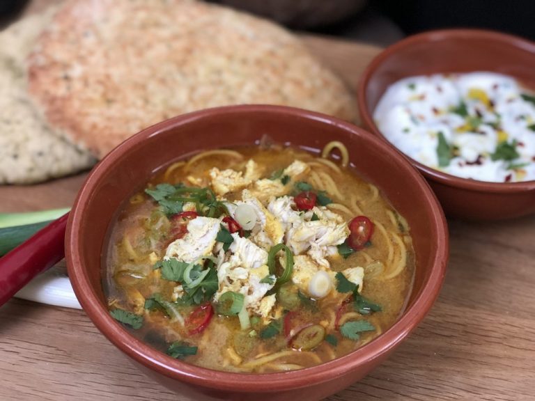 Thaise kippensoep met noedels
