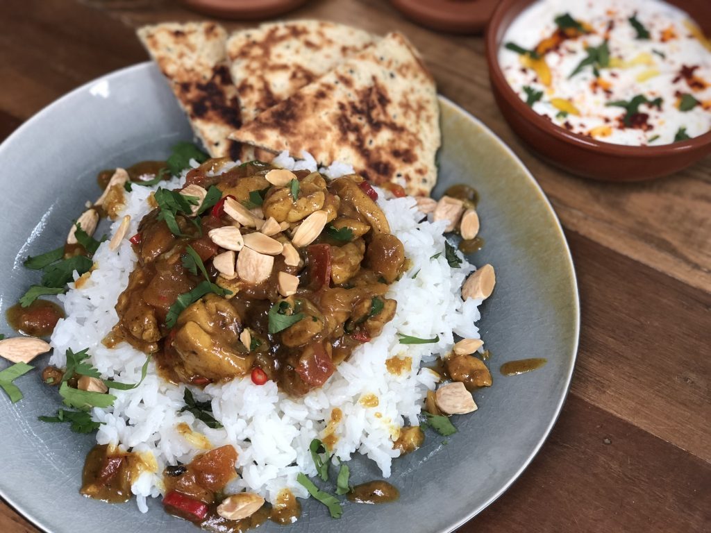 Indiase kip Korma maken