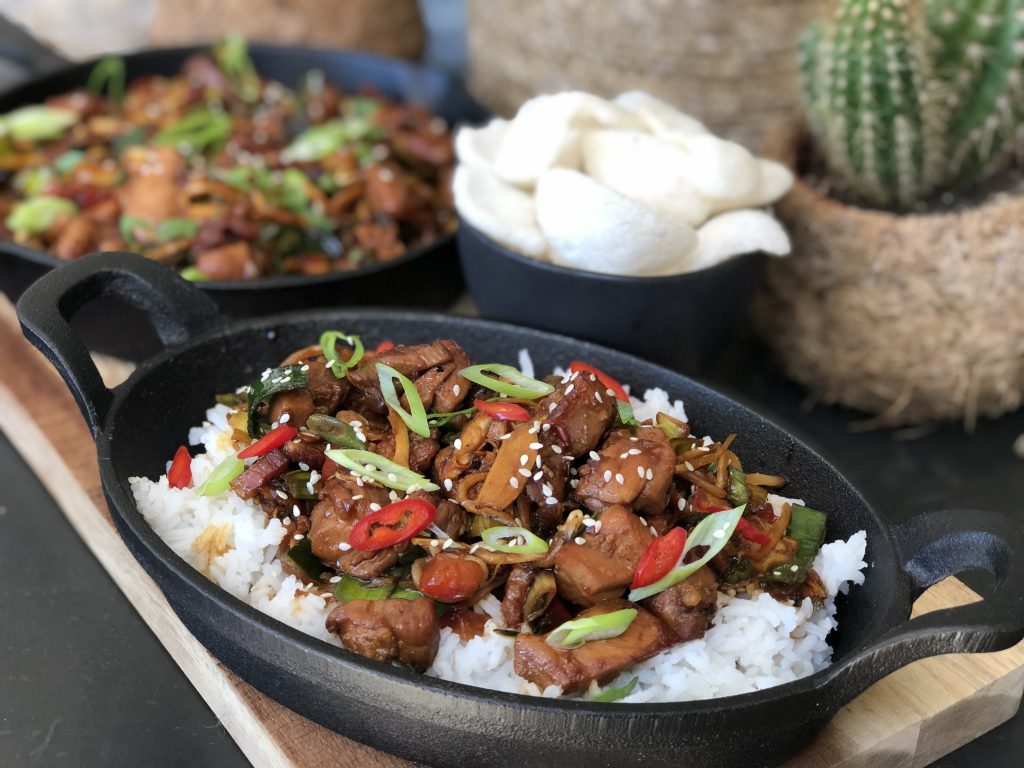 recept pittige kip ketjap met groenten en rijst