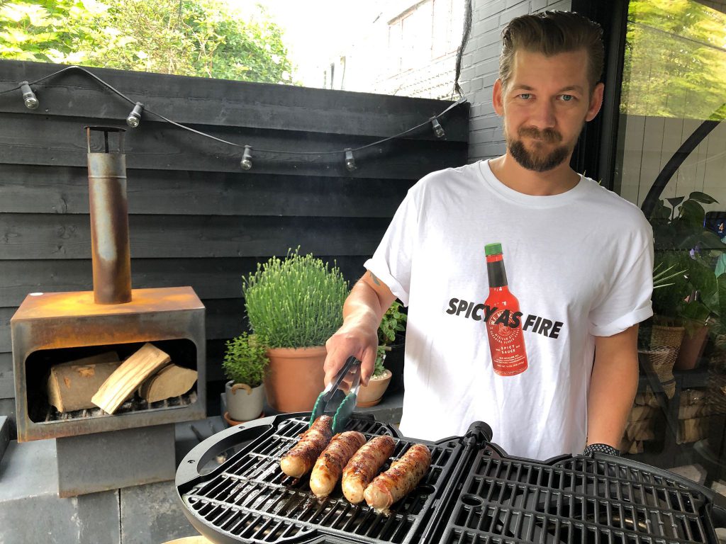 recept Mexicaanse hotdogs en frisse Mexicaanse salsa