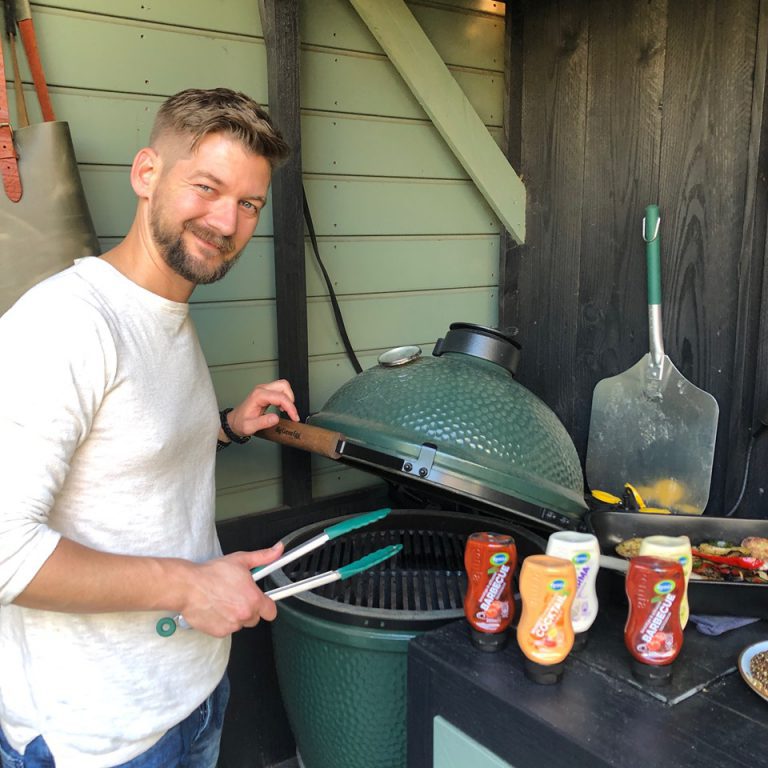 Win een Remia buurt BBQ: maak kans op 1 van de 100 bbq pakketten