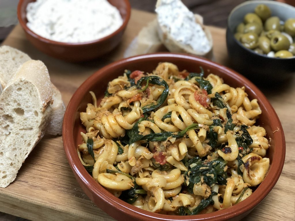 pasta met spinazie en tonijn