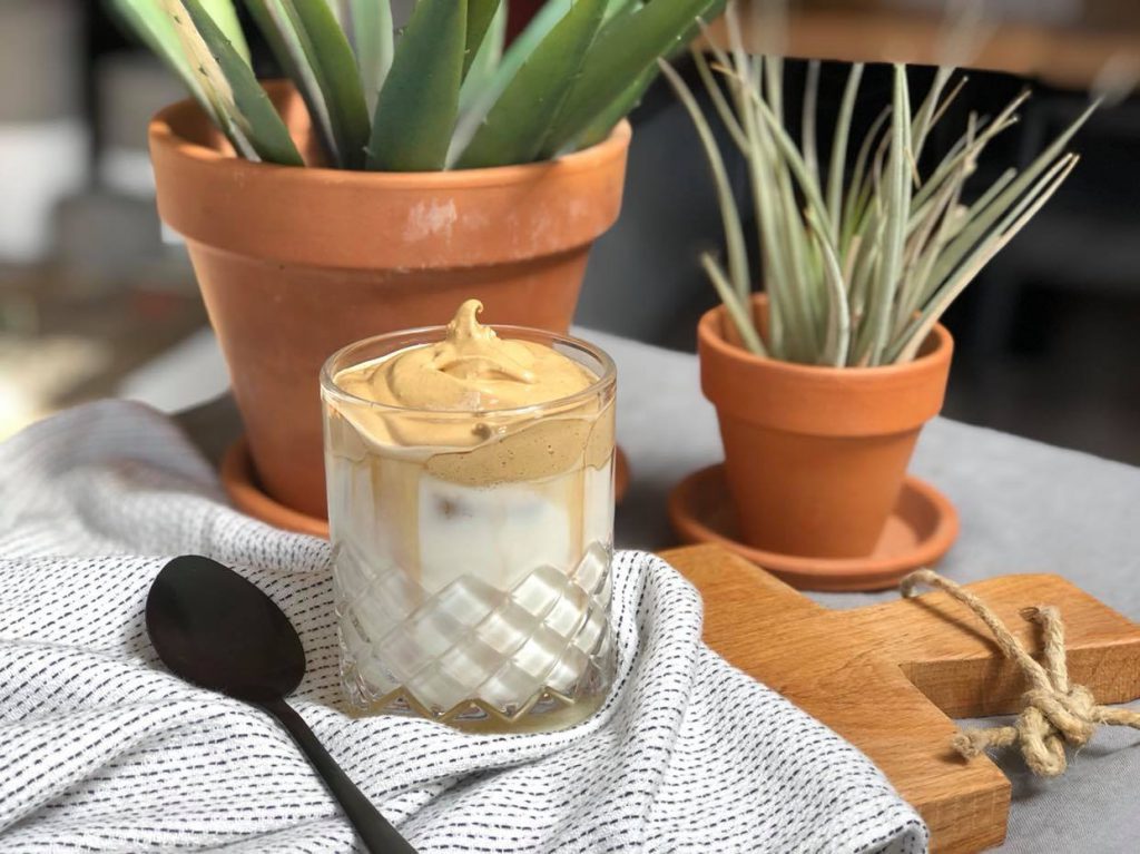 Dalgona koffie zelf maken: simpel recept