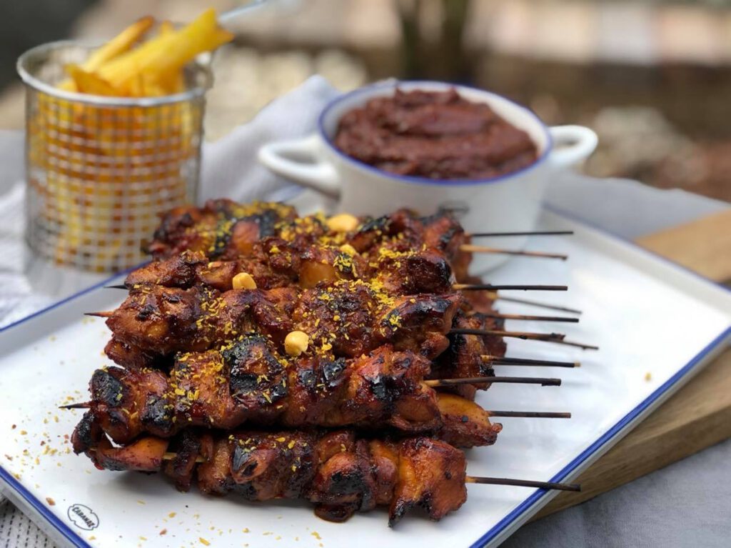 kipsate recept - kipspiesjes in ketjap marinade gegrild op de bbq