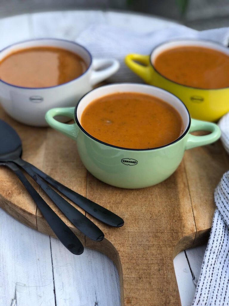 soep met courgette en tomaat