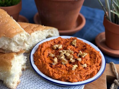 muhammara zelf maken, een Libanese dip met walnoten en paprika