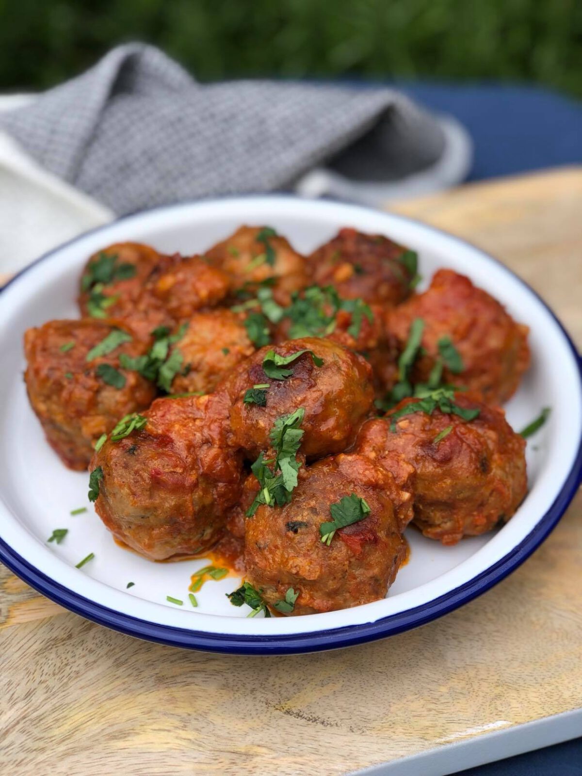 Mexciaanse gehaktballetjes in salsa saus