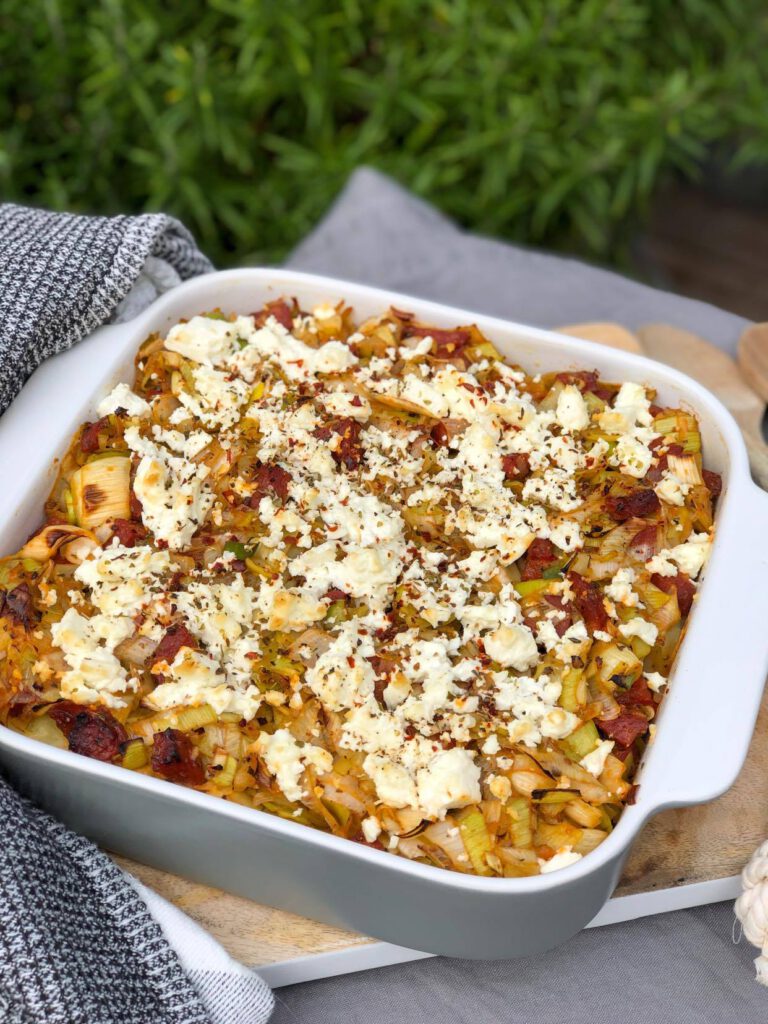 aardappelpuree ovenschotel met prei, chorizo en feta