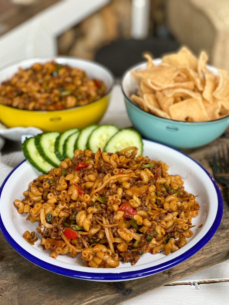 macaroni met gehakt in ketjap
