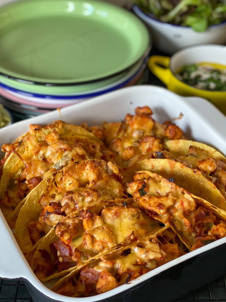 taco's met kruidige kip en groenten