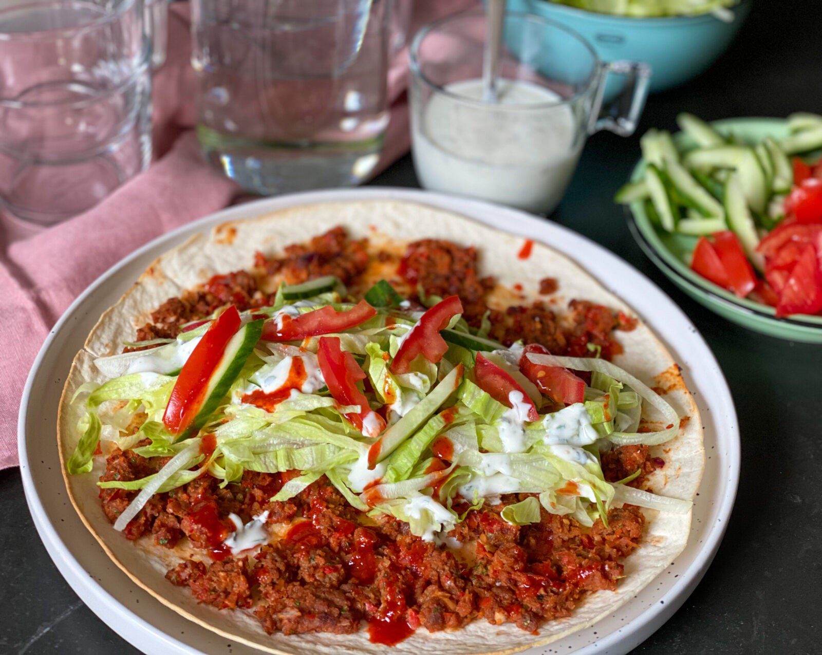 vegetarische Turkse pizza wraps