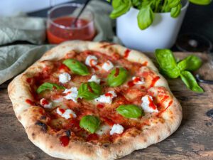 pittige pizza caprese