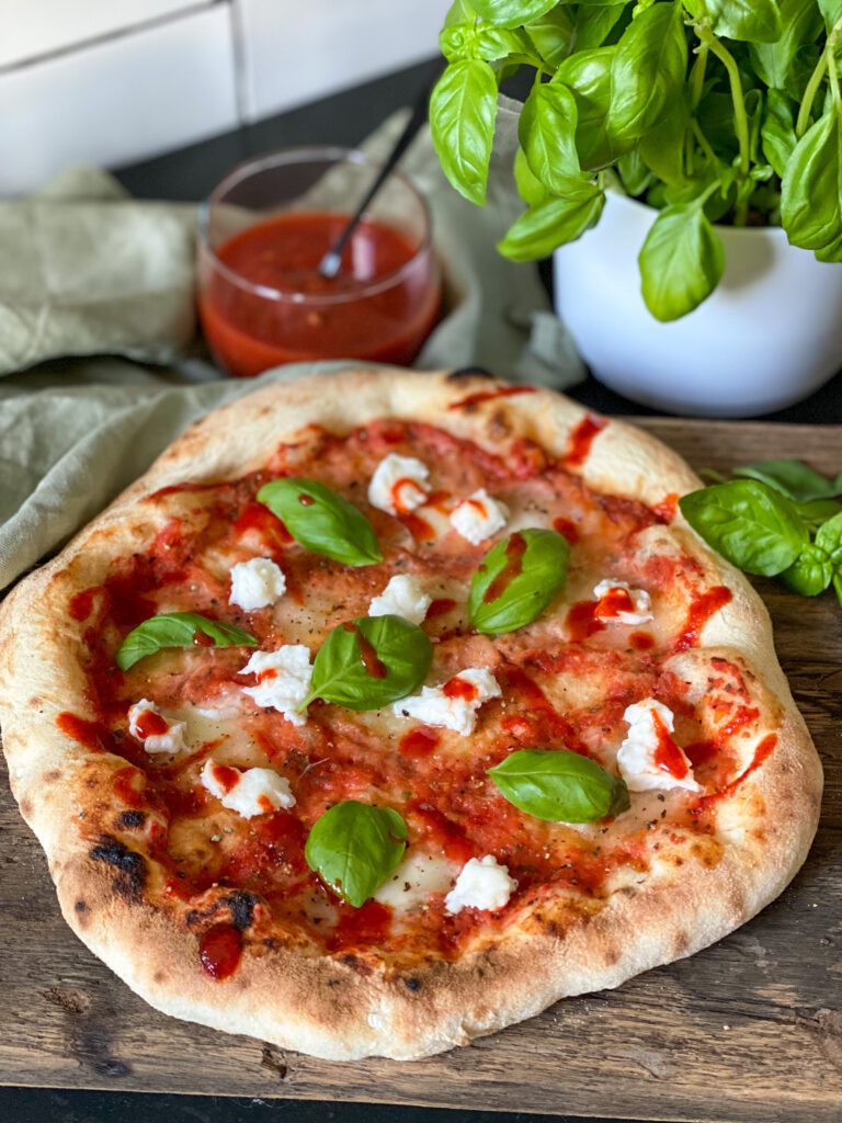 pittige pizza caprese