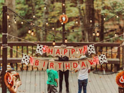 hapjes en borrelsnack verjaardagsfeest