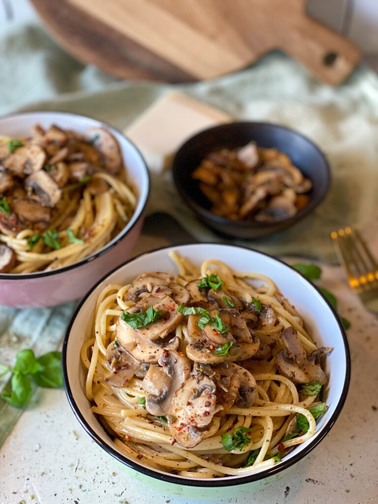 vegetarische spaghetti met champignon roomsaus