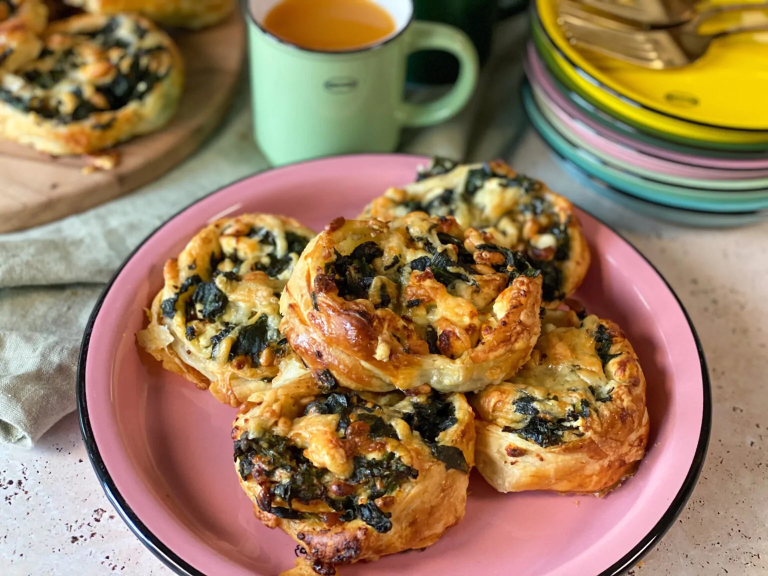 bladerdeegrolletjes met spinazie en feta