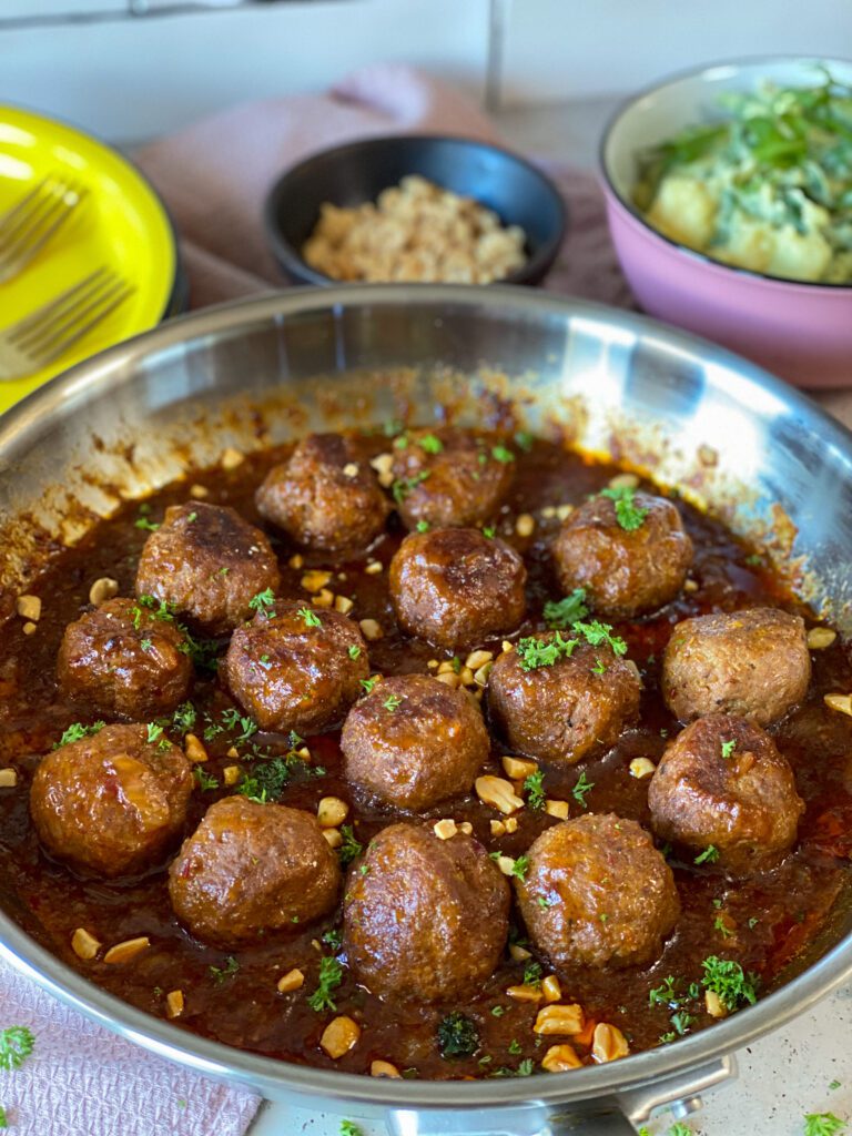 sticky gehaktballetjes maken