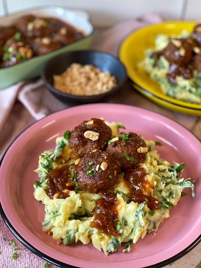 rucola stamppot met pittige en sticky gehaktballetjes