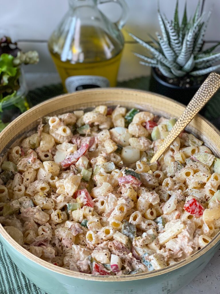 romige tonijn pastasalade met crème fraîche 