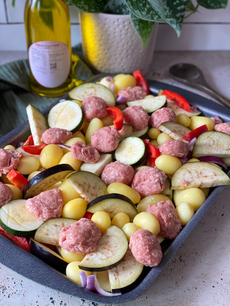 ovenschotel met krieltjes en verse worst