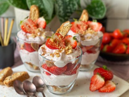 trifle met canntuccini en aardbeien
