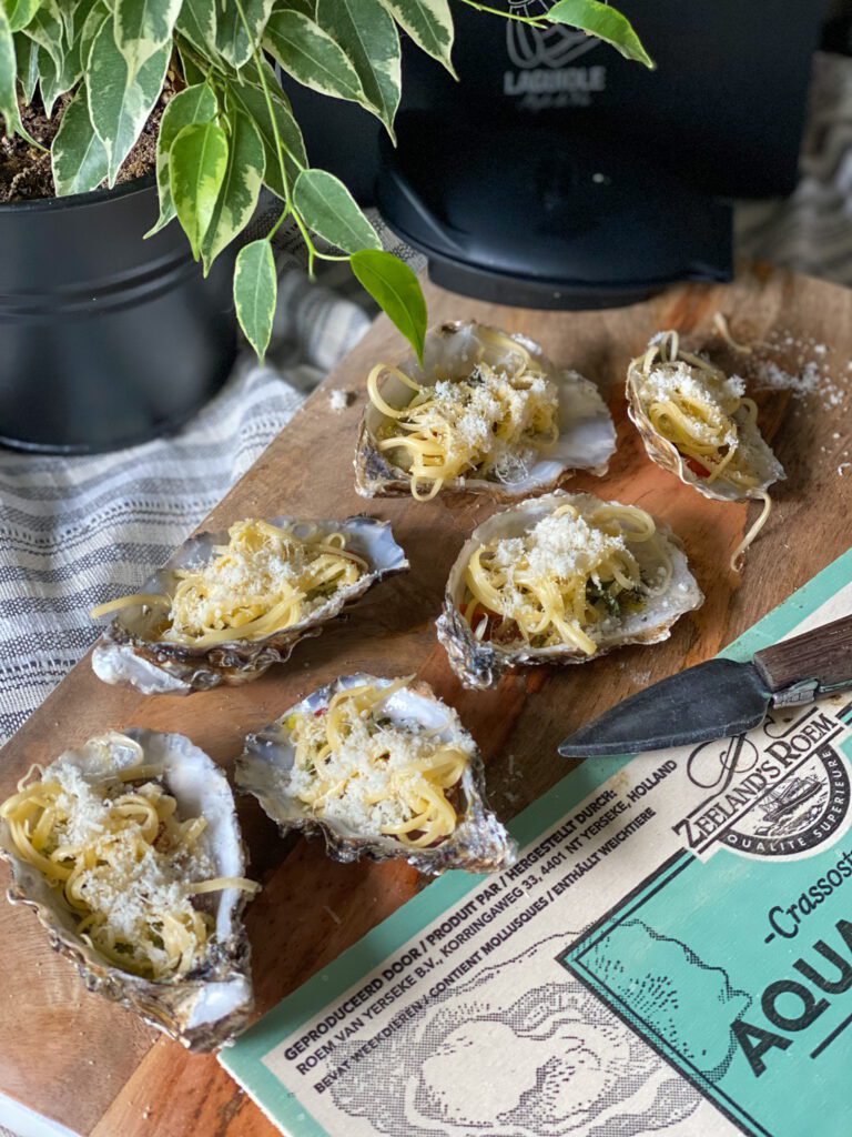 Italiaanse oesters met pesto van de bbq