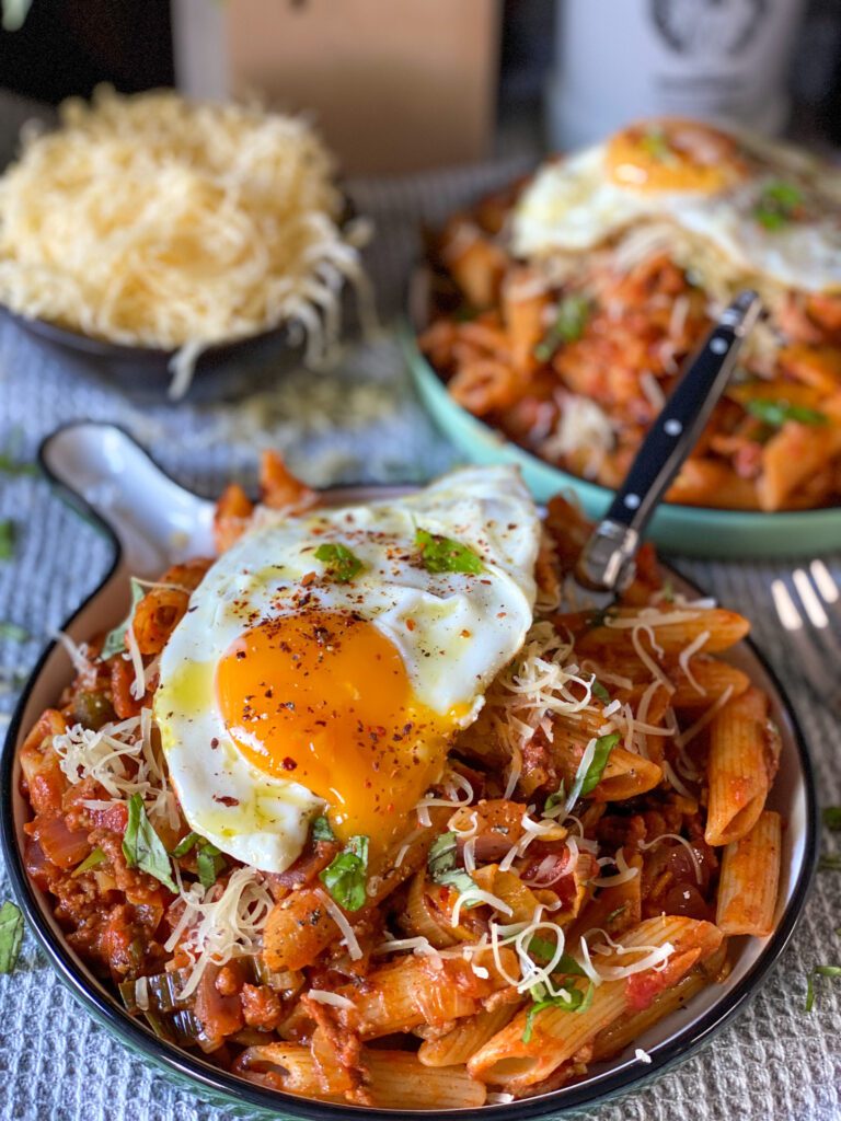 penne met gehakt in tomatensaus 