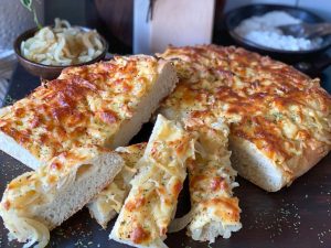 kaas uienbrood maken