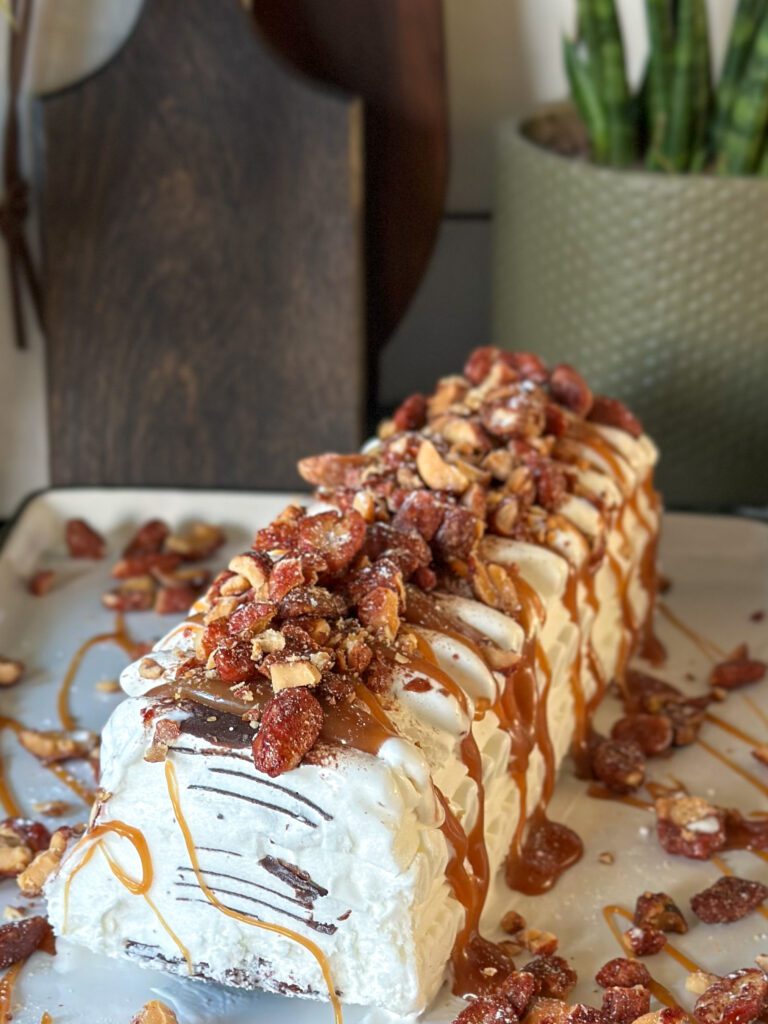 Viennetta ijs met salted caramel en suikerpinda's 