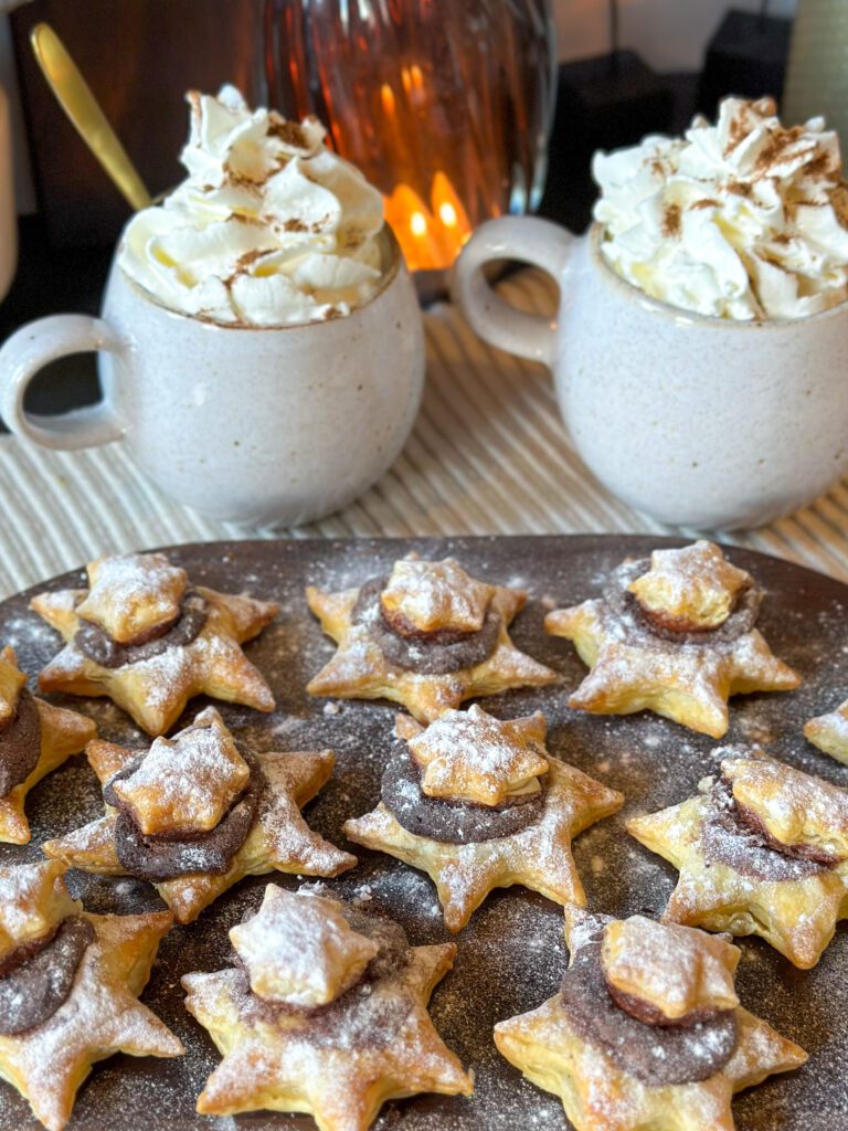 Bladerdeeg Kerstkoekjes met Nutella 