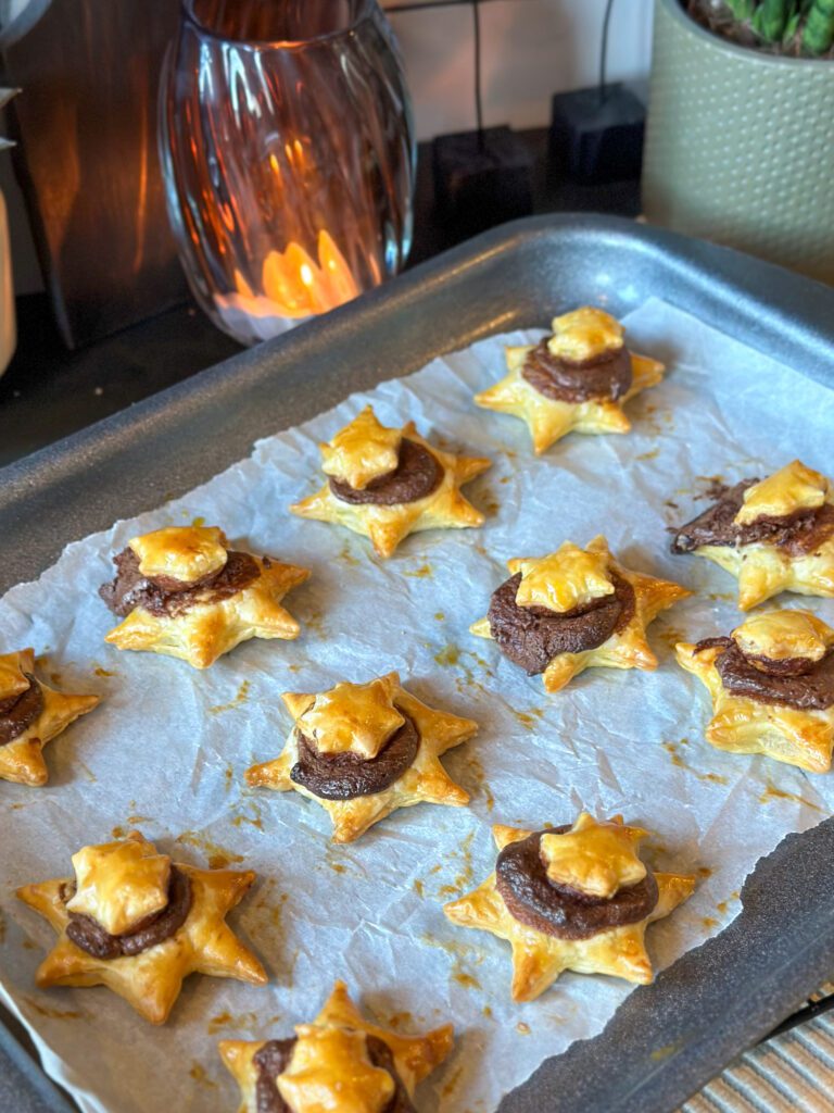 Bladerdeeg Kerstkoekjes met Nutella