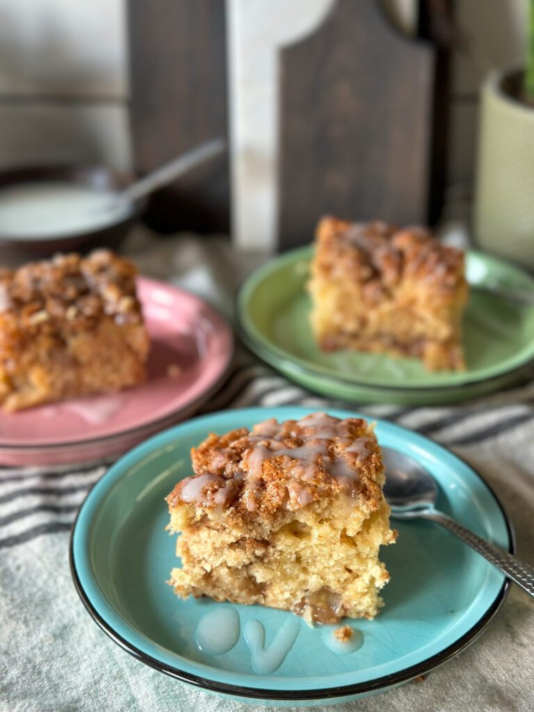 appelcake met kaneel topping