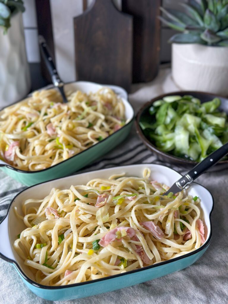 Chinese bami met prei en ham